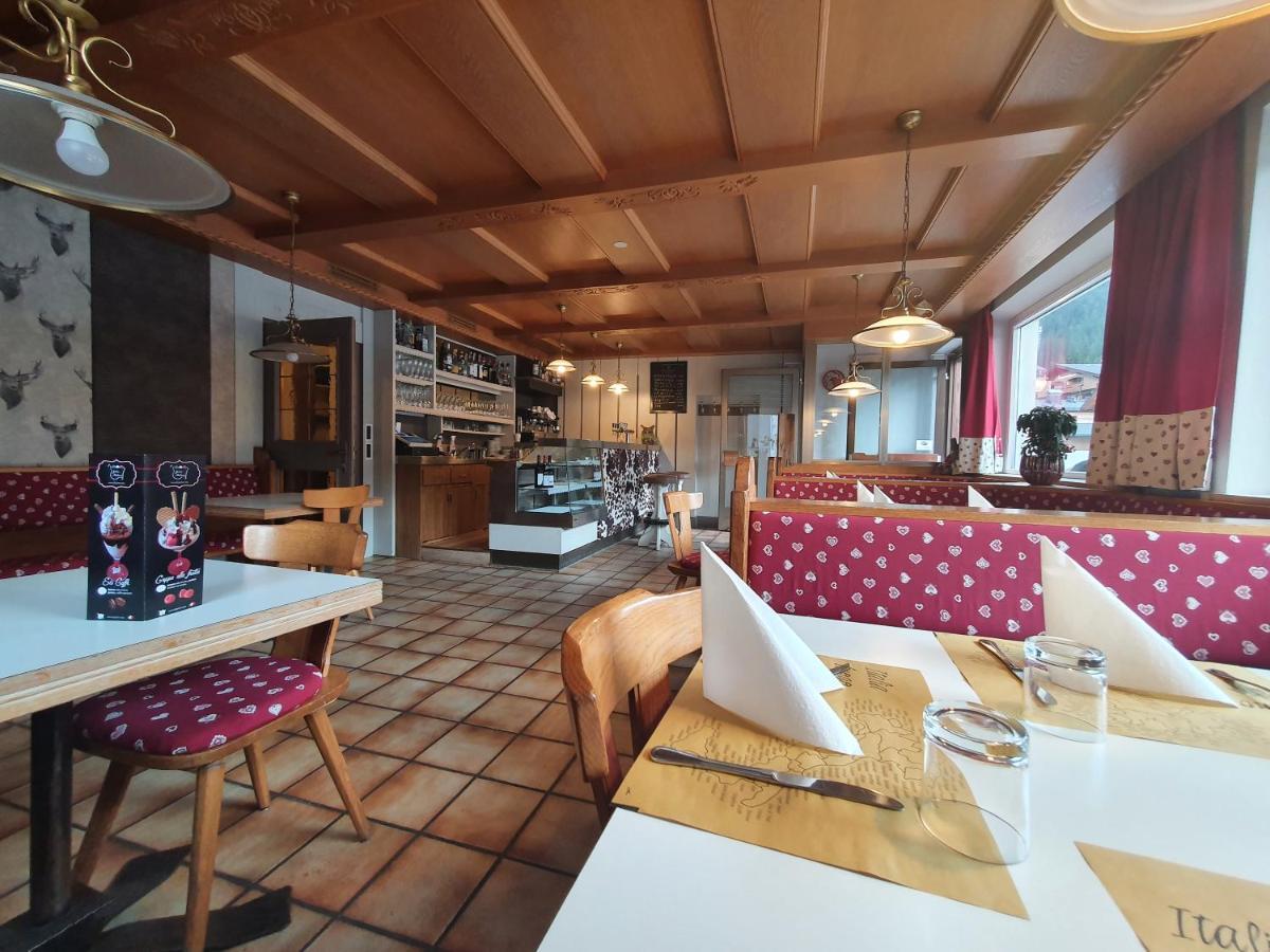 Albergo Bar Ristorante Dolomia Badia  Exterior photo